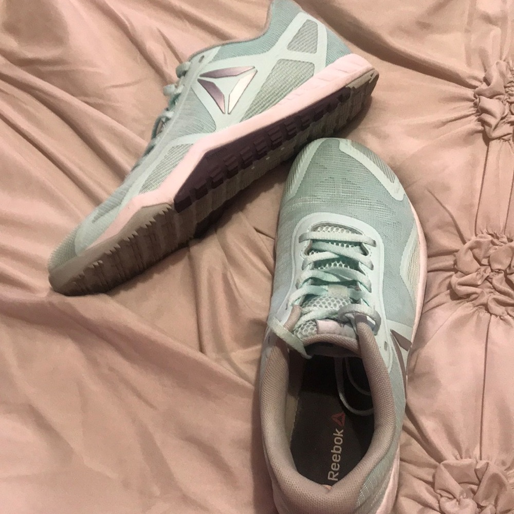Sneakers - Picture 3 of 5